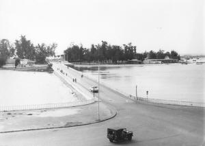 006-ponteilhaluanda.jpg (665739 bytes)