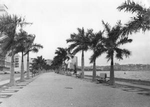 010-marginalbaialuanda.jpg (1181467 bytes)